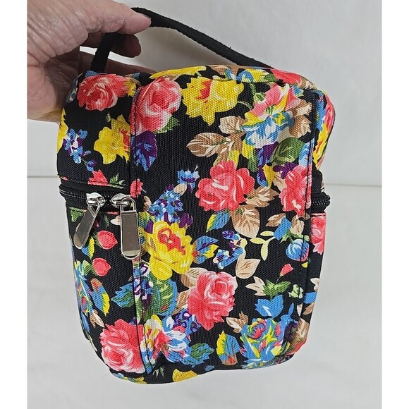 Floral Essential oils carry Bag like new! - Picture 7 of 8